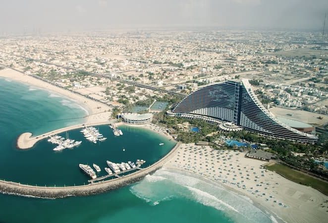 hotel-de-luxe-dubai-jumeirah-beach